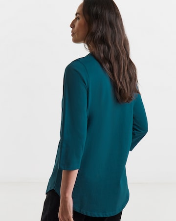 Longline Curved Hem 3/4 Sleeve Top