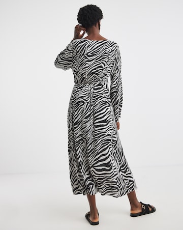 Crinkle Twist Detail Midi Dress With Long Sleeves