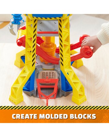 Rubble & Crew Barkyard Crane Tower Playset With Kinetic Sand
