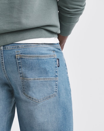 Union Wardrobe Classic Straight Stretch Jean