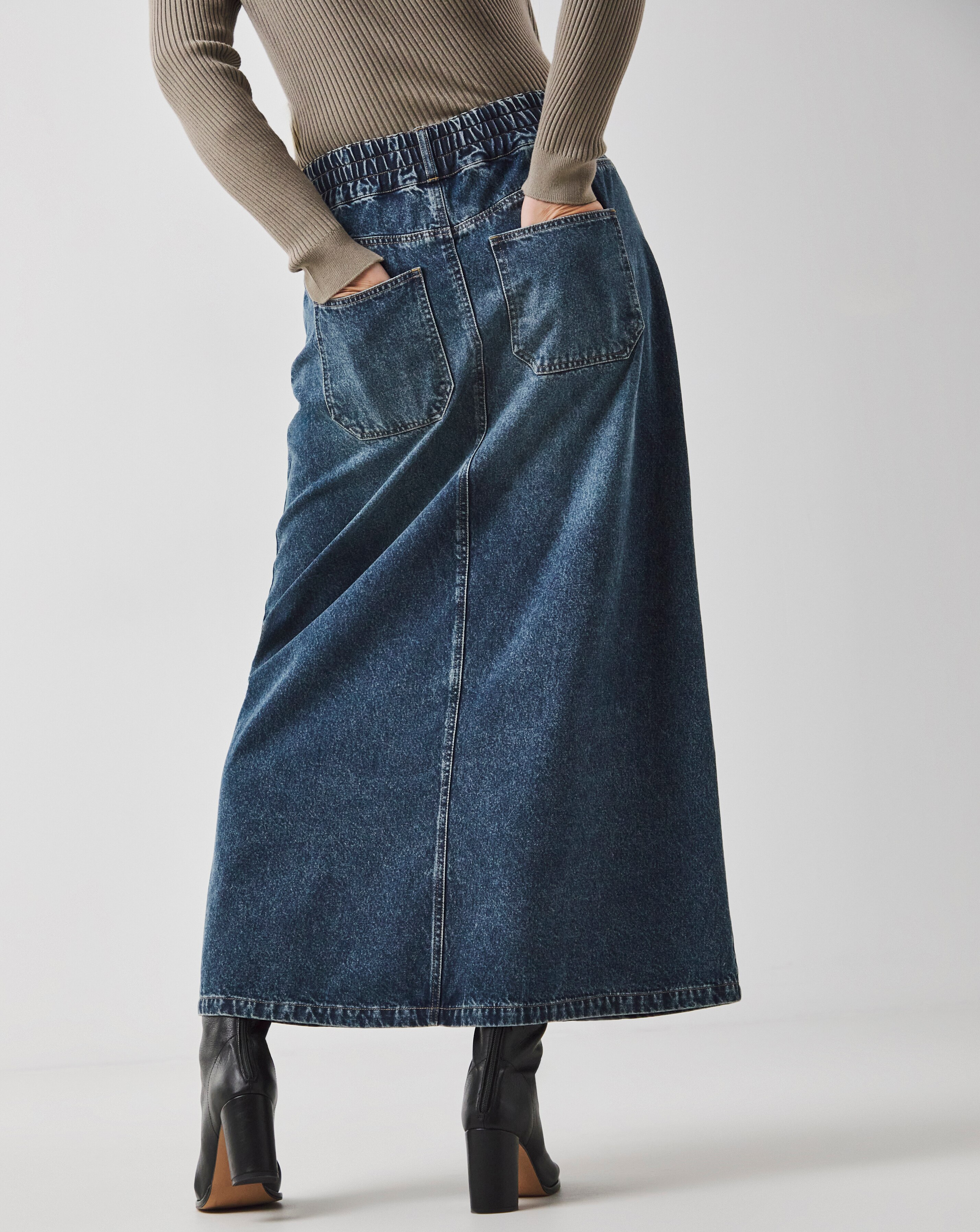 ounce classic hull denim skirt ＋liter ounce classic hull denim skirt ＋liter Classic Denim Riva Skirt