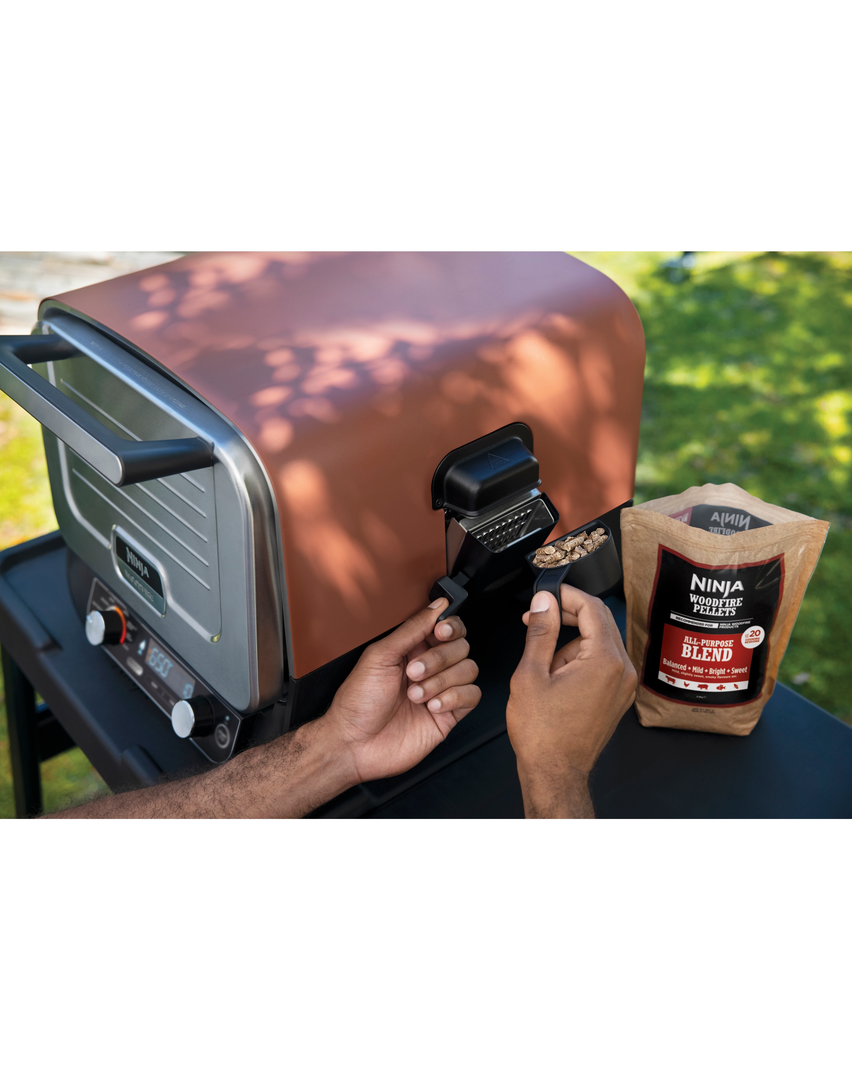 Ninja Woodfire OO101UK Electric Outdoor Oven,Pizza Maker, BBQ