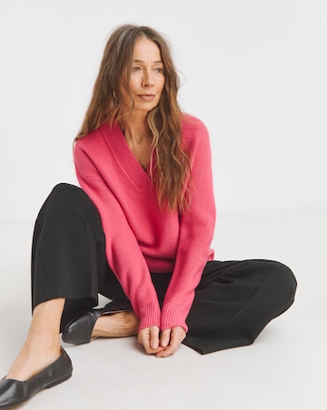 Pink V Neck Curved Hem Jumper