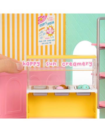 MGA's Miniverse Make It Mini Spaces Ice Cream Shop