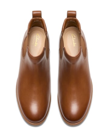 Clarks Havisham Leather Chelsea Boot Standard Fit