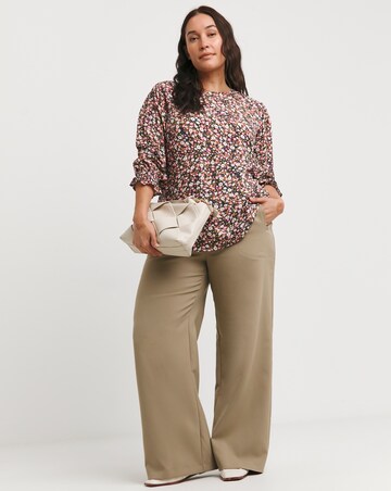 Ditsy Floral Tea Top