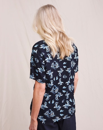 Julipa Printed Crinkle Short Sleeve Top