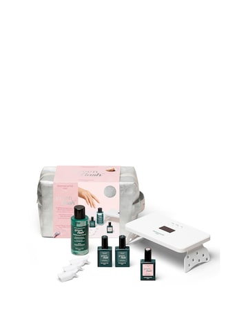 Manucurist Green Flash LED Gel System (Worth 120 GBP)