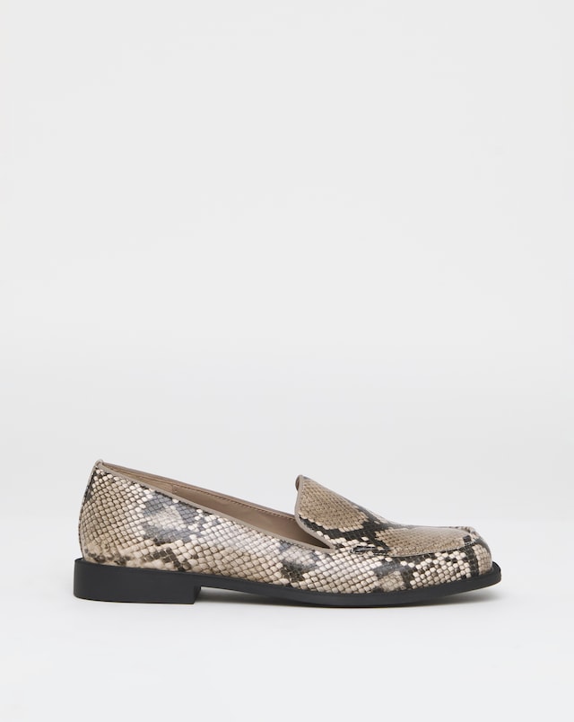 Lava Classic Slipper Cut Loafer - Wide Fit (E)
