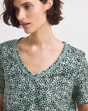 Bubble Hem Short Sleeve Top