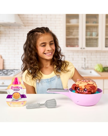 Cookeez Makery S2 Pancake Treatz Playset