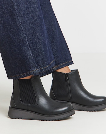 Heavenly Feet Rolo Chelsea Boot Wide Fit