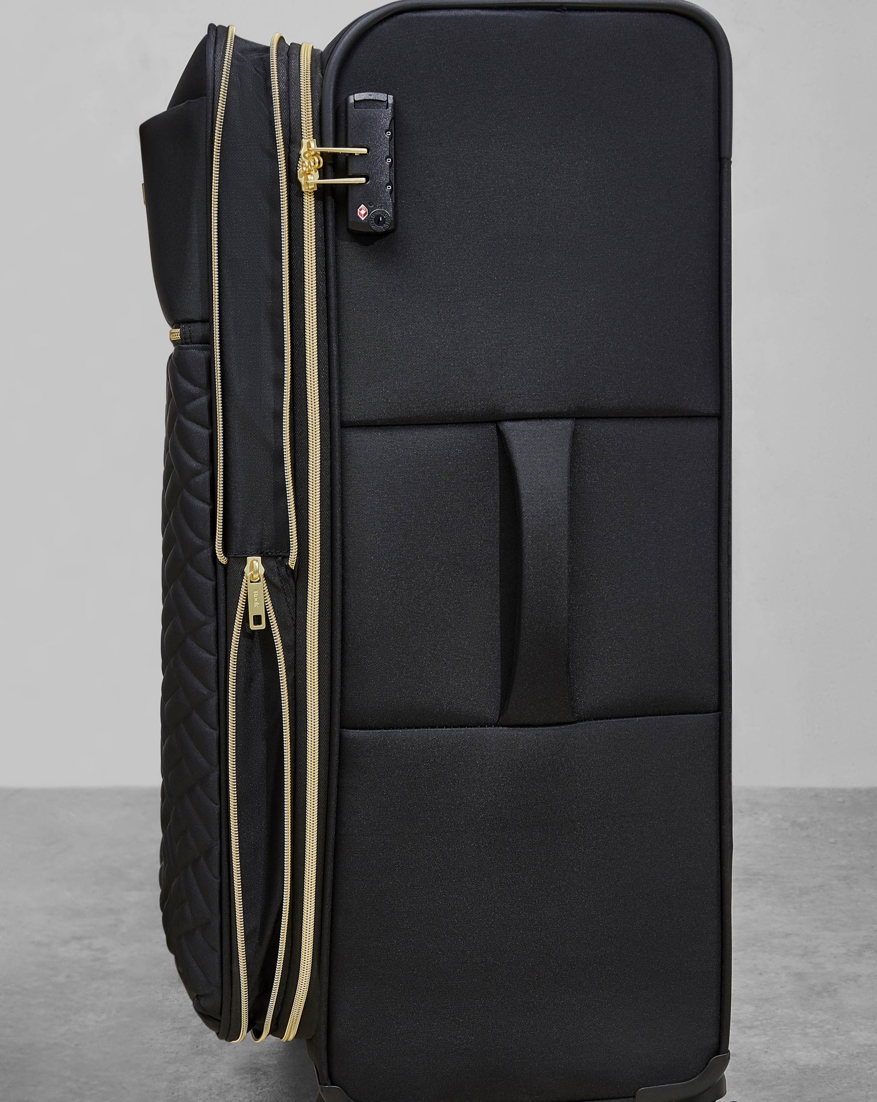 Rock Sloane Medium Suitcase
