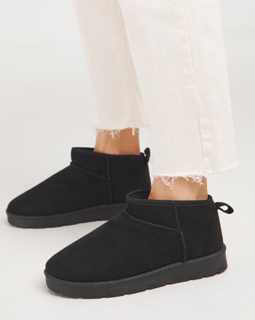 Darla Lowcut Fleece Lined Boots Standard D Fit