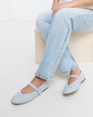 Pomona Toe Cap May Janes - Wide Fit (E)