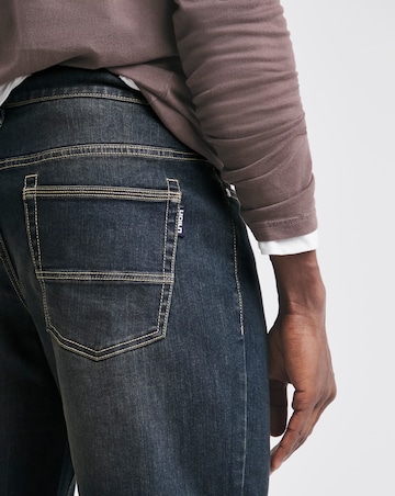 Union Wardrobe Classic Straight Stretch Jean