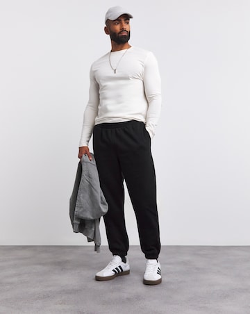 Relaxed Fit Jogger