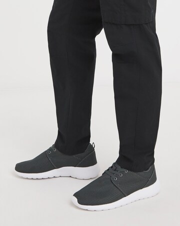 Harris Mesh Trainer Extra Wide Fit