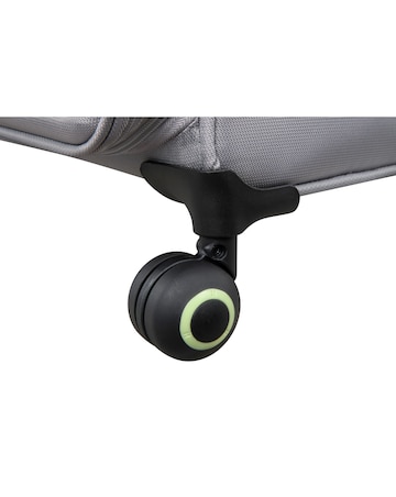 IT Luggage Circulator Medium Suitcase