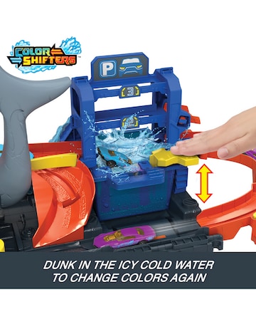Hot Wheels City Ultra Shark Car Wash