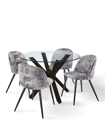 Bodie Dining Table with 4 Savannah Chairs