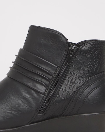 Cushion Walk Ruched Zip Ankle Boot Wide E Fit