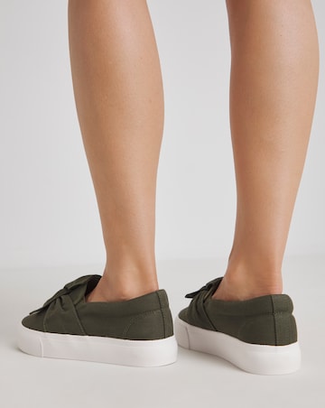 Zen Slip On Trainer With Twist Detail - Wide Fit (E)
