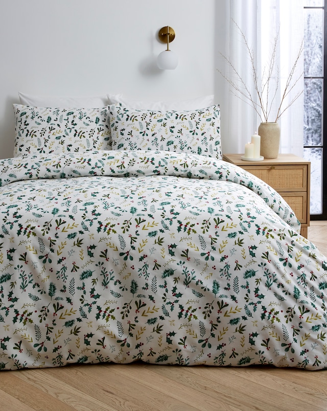 Merry Berries Duvet Cover Set