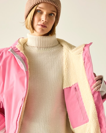 Regatta Waterproof Changing Robe