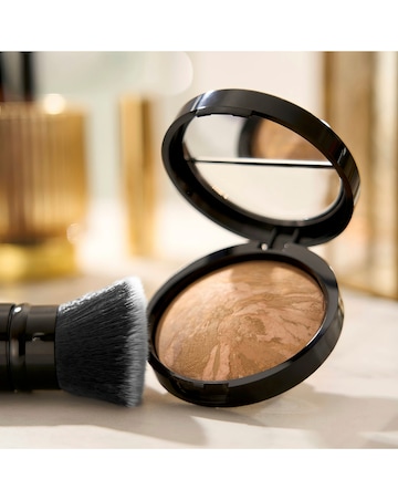 Laura Geller Baked Balance-n-Glow Illuminating Foundation - Medium