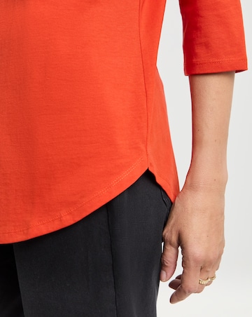 Longline Curved Hem 3/4 Sleeve Top