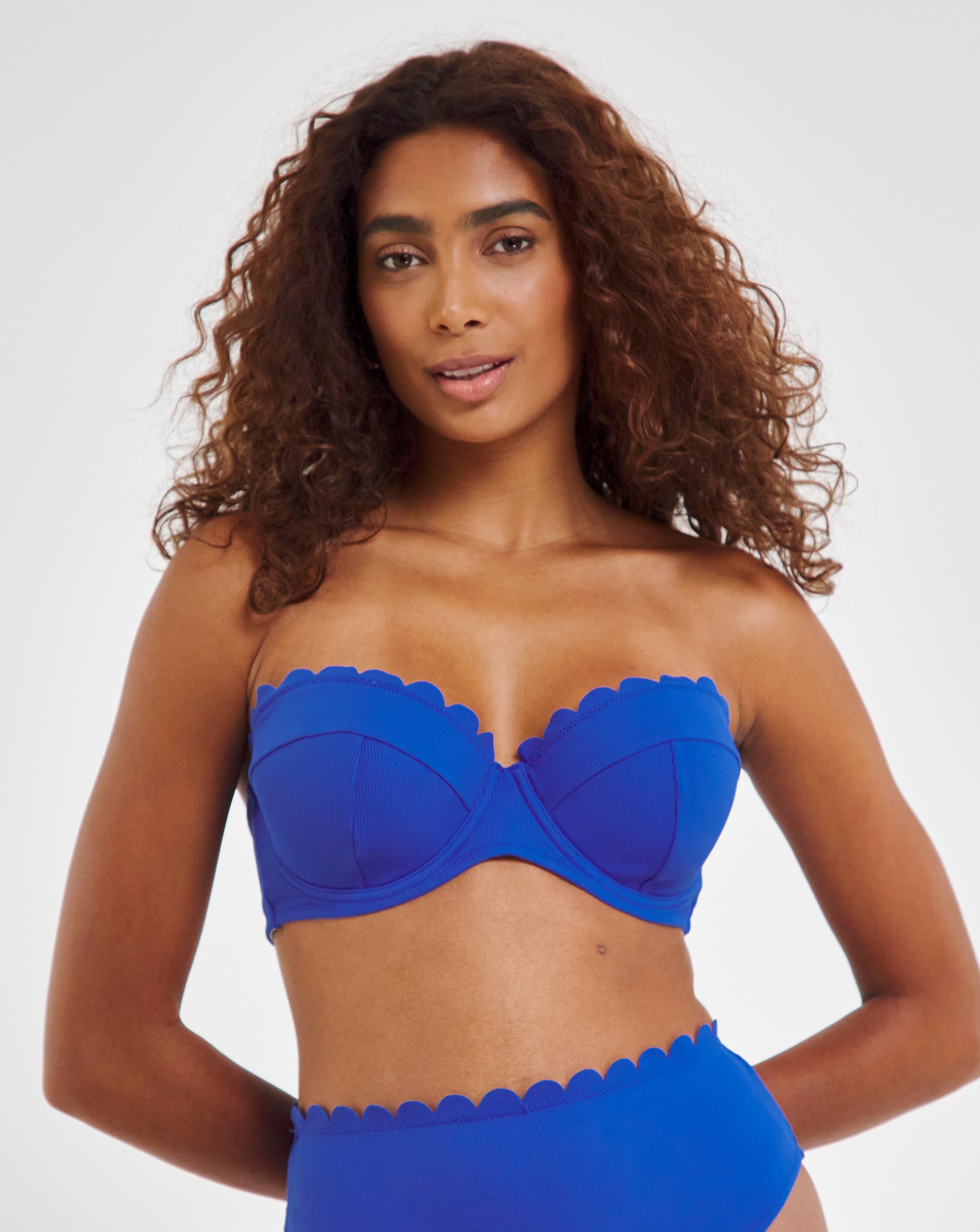 MAGISCULPT Contour Me Scalloped Edge Bandeau Bikini Top | JD Williams