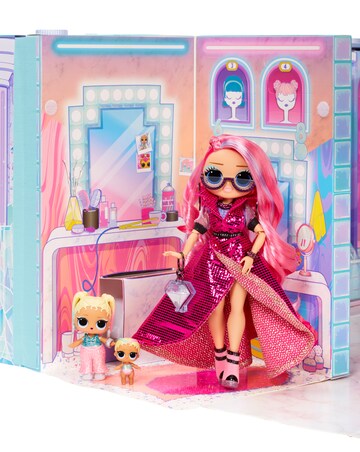 L.O.L. Surprise OMG Fashion Show Mega Runway Playset