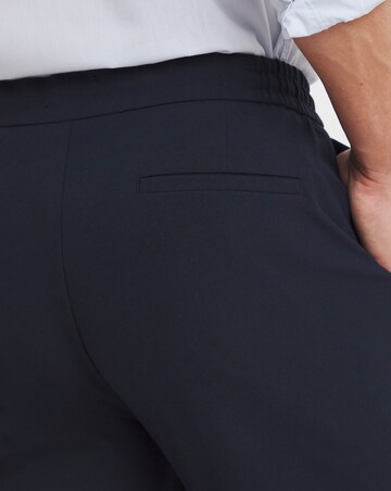 Tailored Premium Stretch Tapered Trouser