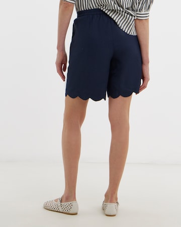 Scallop Edge Linen Mix Short