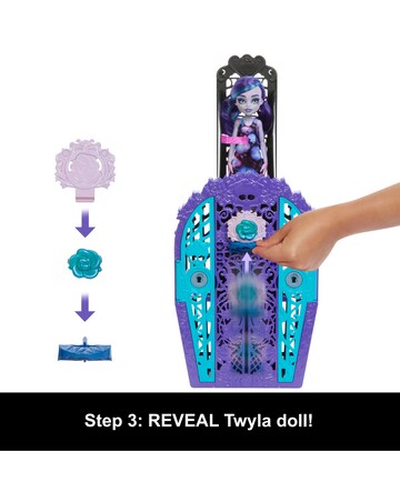 Monster High Skulltimate Secrets Twyla Doll