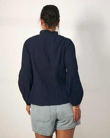 Textured Crinkle Tie Neck Top