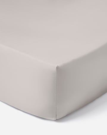 Hotel 300TC 30cm Fitted Sheet