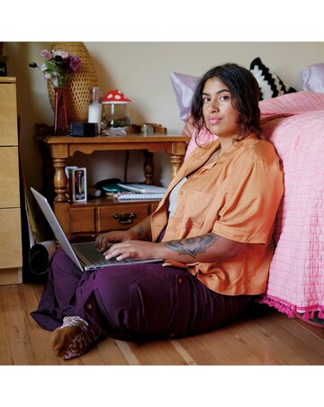 HP 15-fd0051na 15.6in Intel Core i3 4GB 128GB FHD Windows 11 Laptop