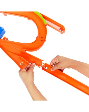 Hot Wheels Stunt Tracks Motorised Big Air Crash