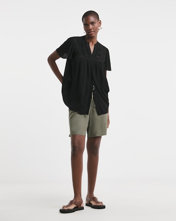 Textured Crinkle Ladder Insert Top