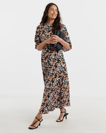 Angel Sleeve Tea Dress