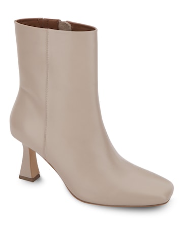 Square Toe Leather Boot Extra Wide EEE Fit