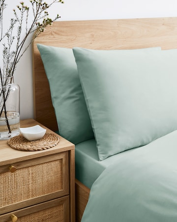 Pure Cotton 200 Thread Count Pillow Case Pair