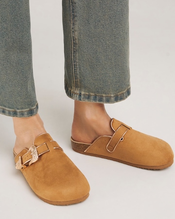 Ellie Footbed Closed Toe Mule Shoe Wide E Fit