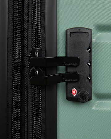 IT Luggage Gravitate 3pc Suitcase Set - Green