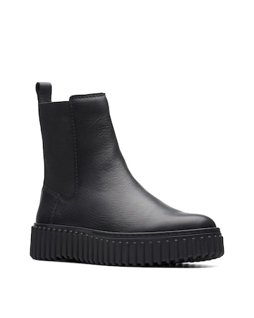 Clarks Torhill Maple Leather Chunky Boot Standard Fit