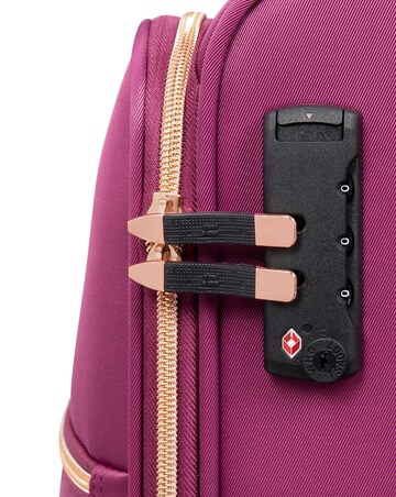 IT Luggage Bewitching Cabin Suitcase
