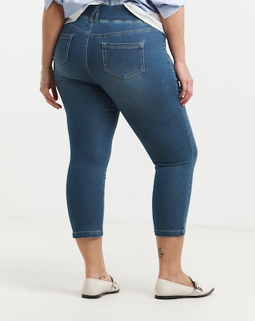 Simply Be Mid Wash Pull On Capri Jegging