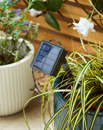 Pre-Lit Solar Hydrangea Trellis